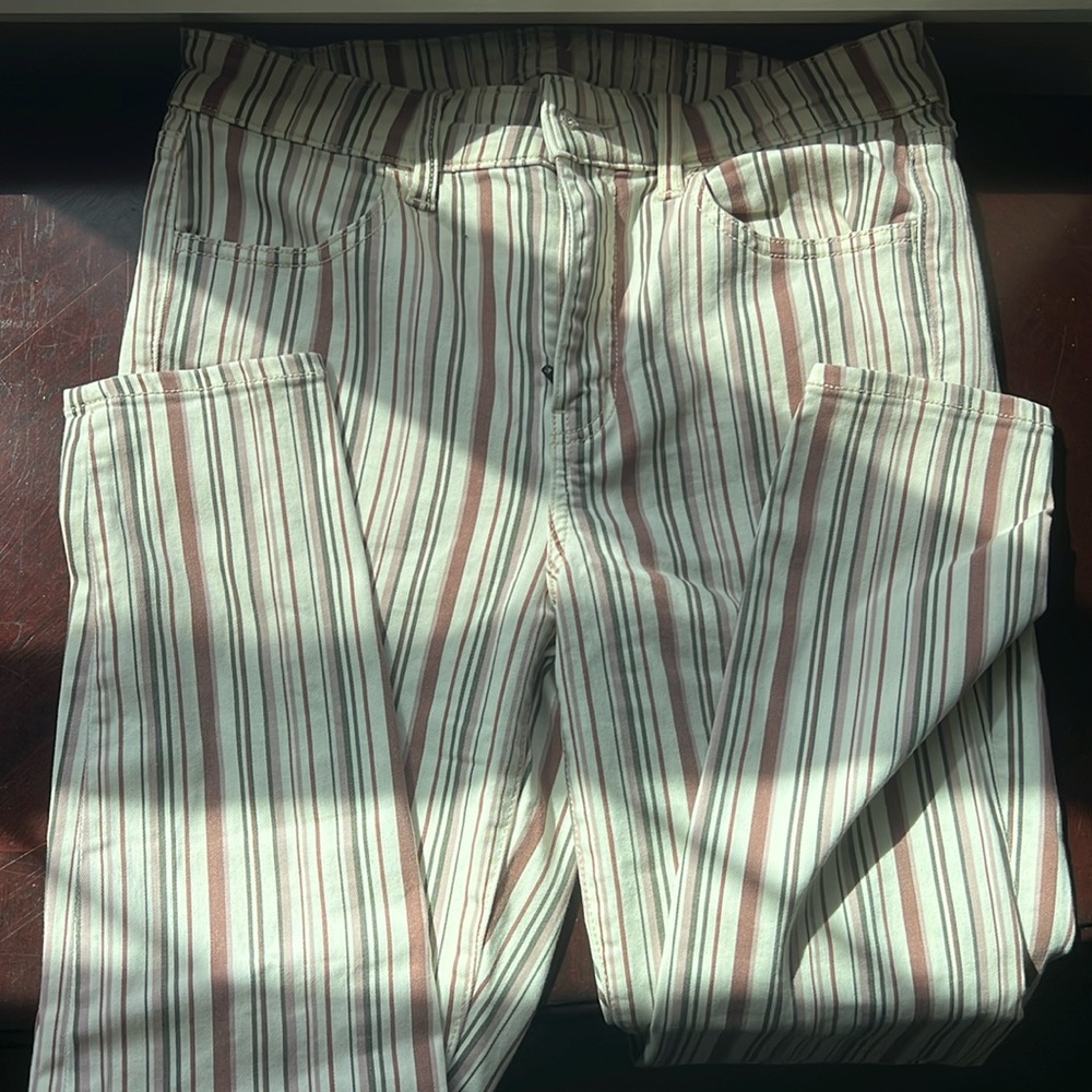 American Eagle Hi Rise Skinny Jegging